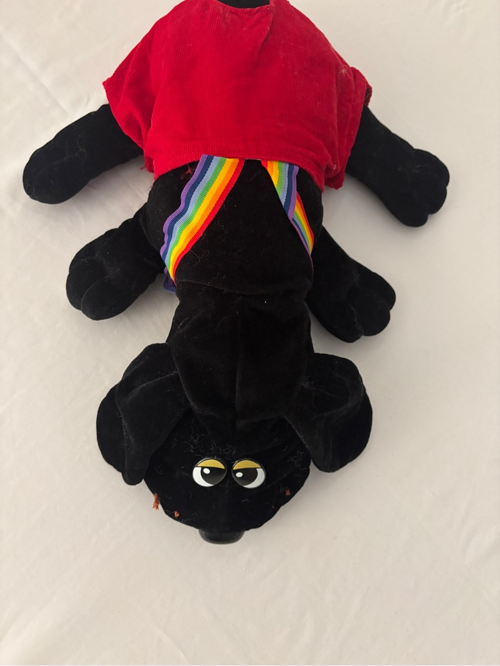 Vintage Pound Puppy 1980’s Black with Red Corduroy Jumper - Picture 3 of 9